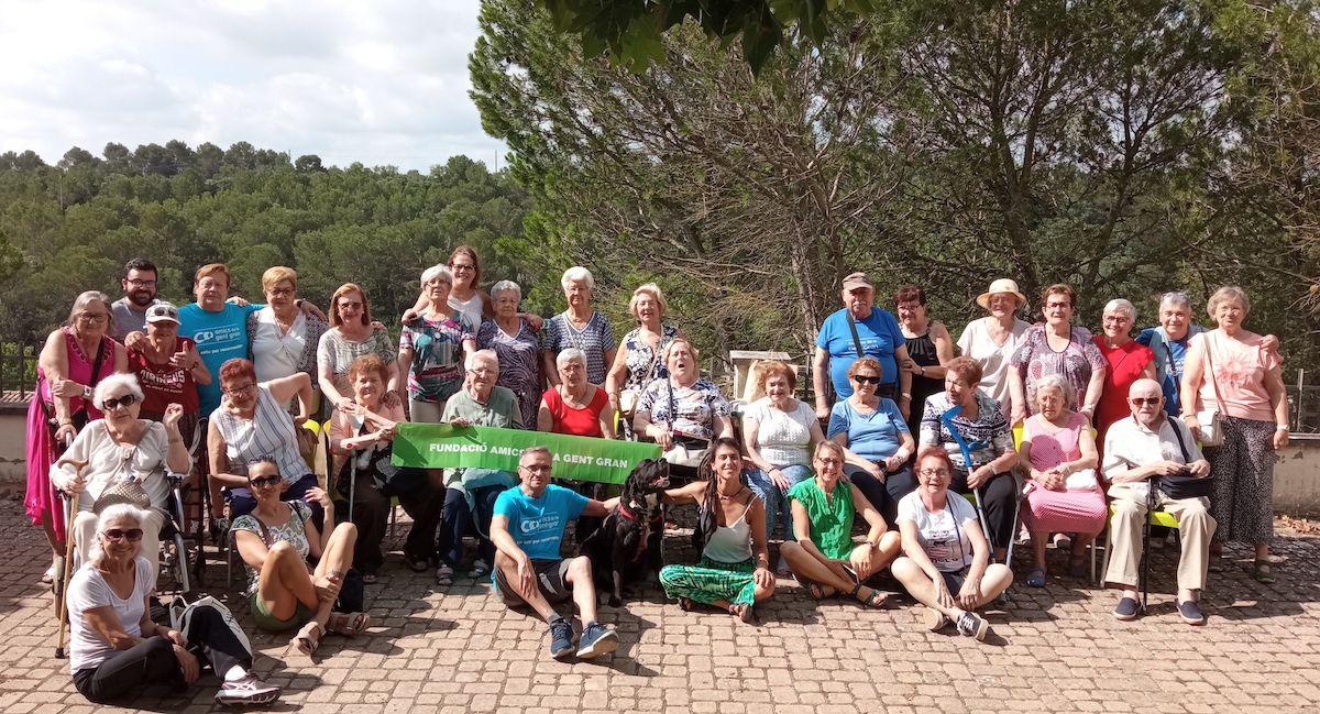 VERANO SOLIDARIO. Con 350€ cubrimos las Vacaciones Amigas de una persona mayor