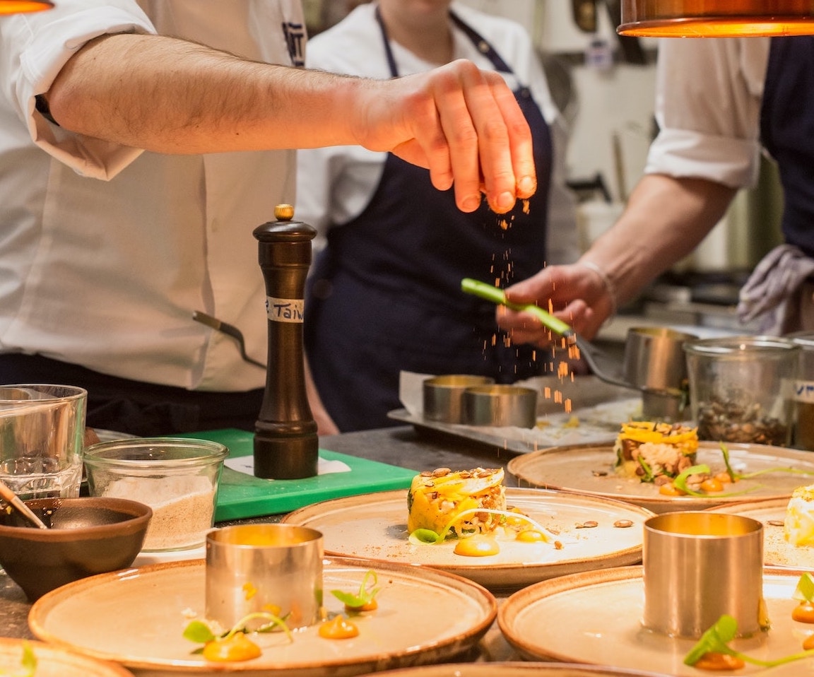 Bacary sueña con ser cocinero: 900€ para el material y uniforme del grado superior de cocina